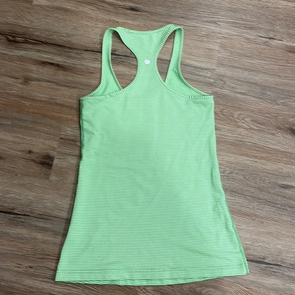 Lulu Lemon razorback tank top. - Picture 4 of 4